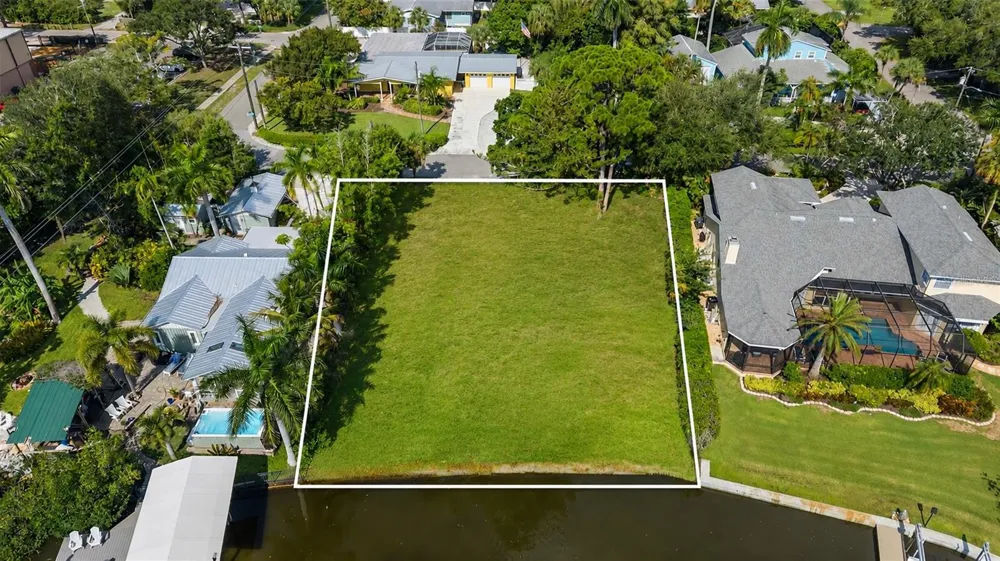 103 40TH STREET COURT NW Bradenton, FL 34209