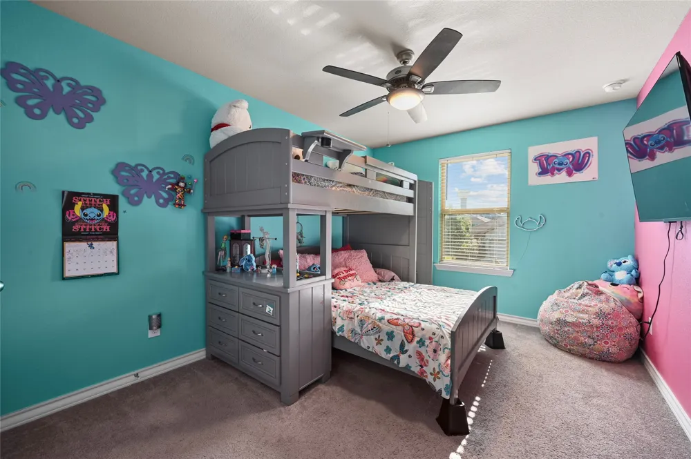 160 Thornless Circle Buda, TX 78610