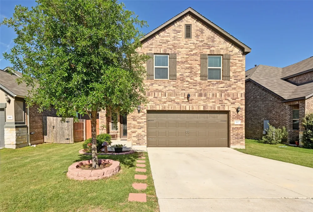 160 Thornless Circle Buda, TX 78610