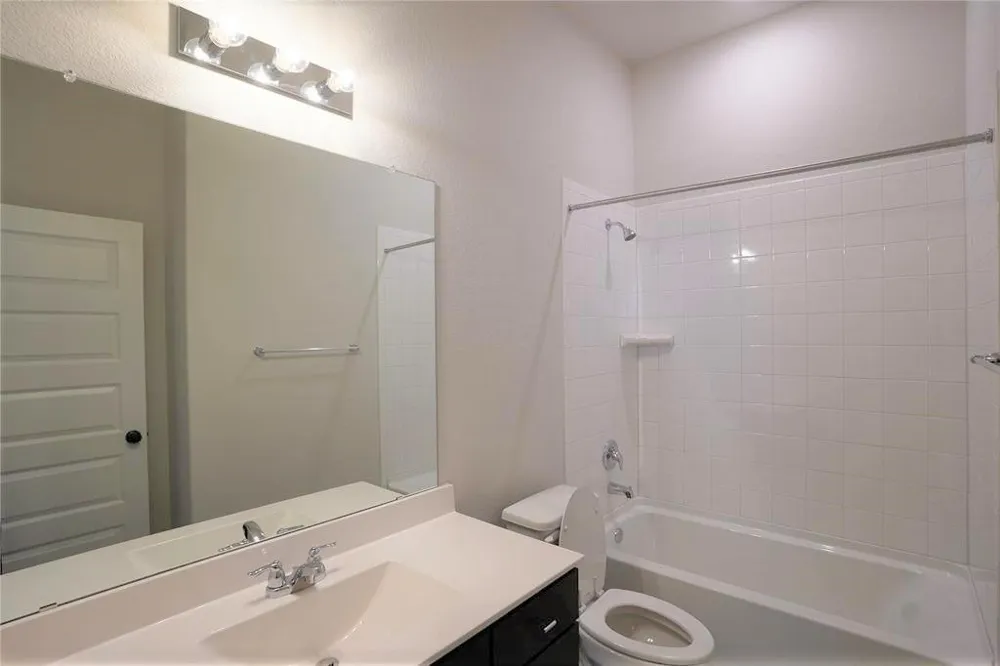 303 Bear Oak Street Hutto, TX 78634