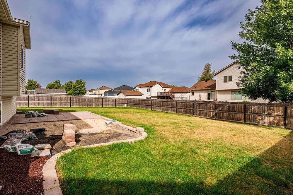 938 Parkway Drive West Fargo, ND 58078