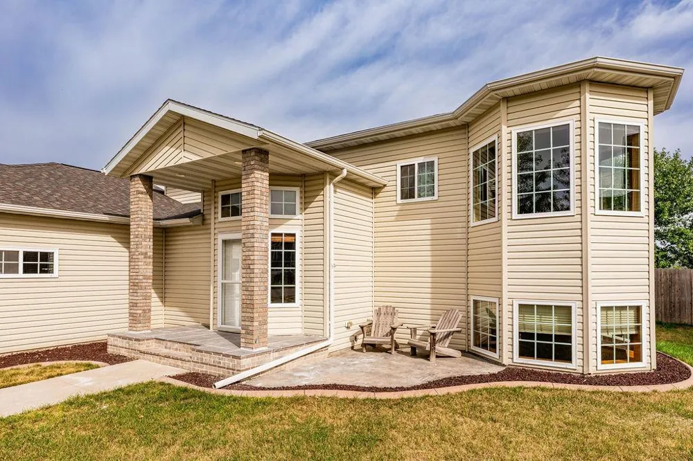 938 Parkway Drive West Fargo, ND 58078