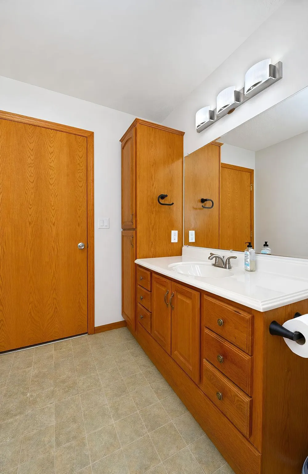 938 Parkway Drive West Fargo, ND 58078