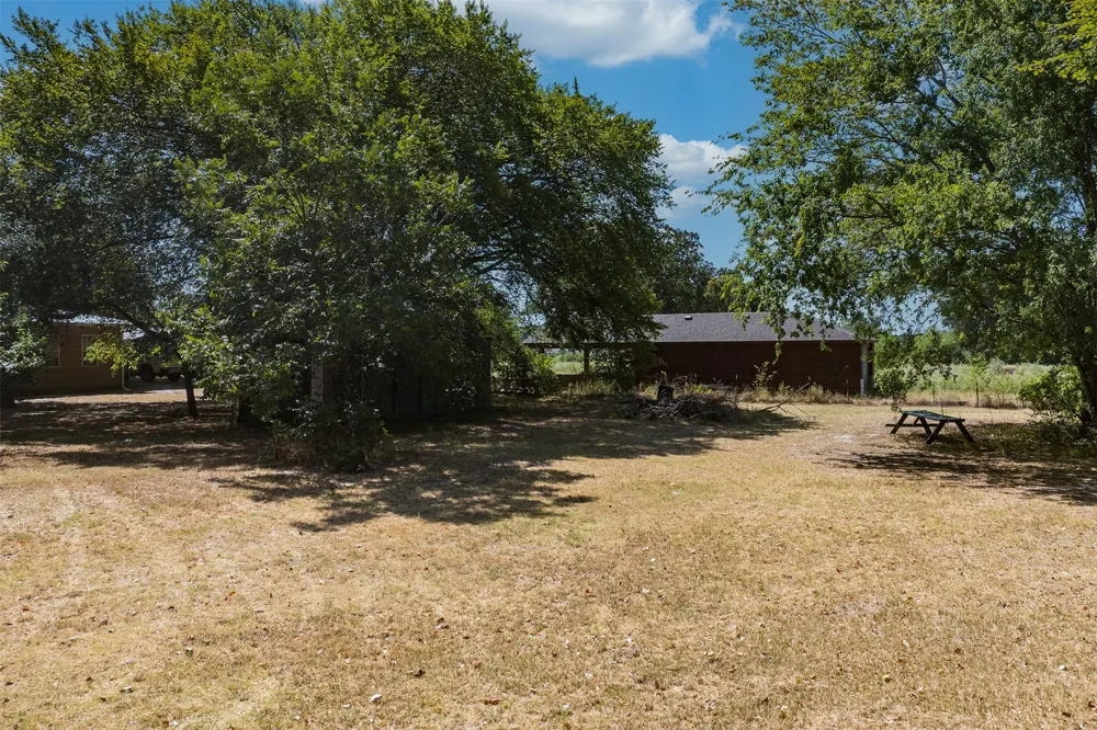 6031 Fm 316 Payne Springs, TX 75156
