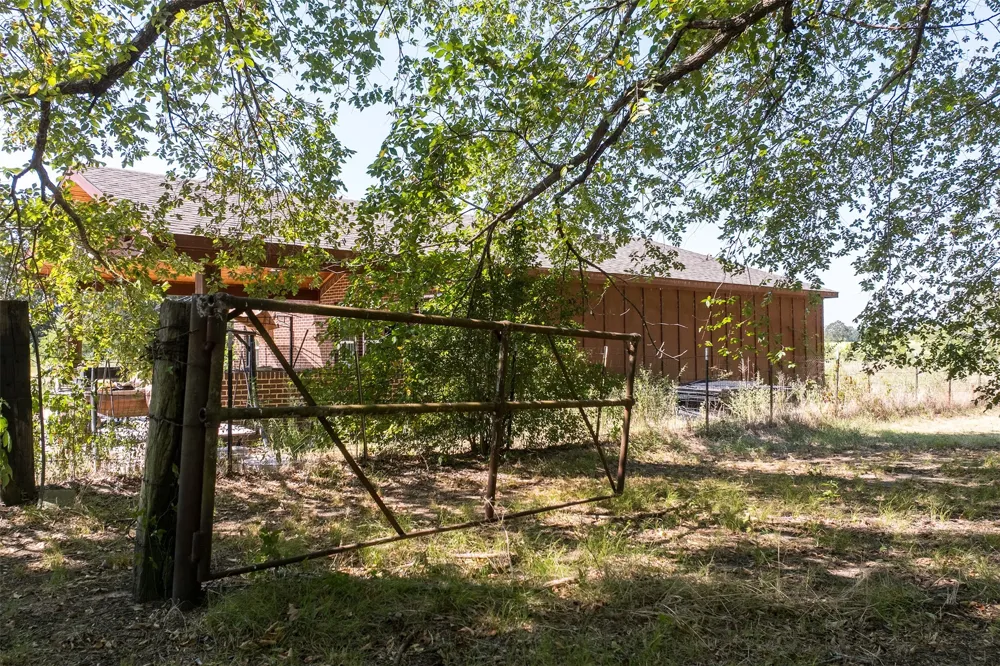 6031 Fm 316 Payne Springs, TX 75156