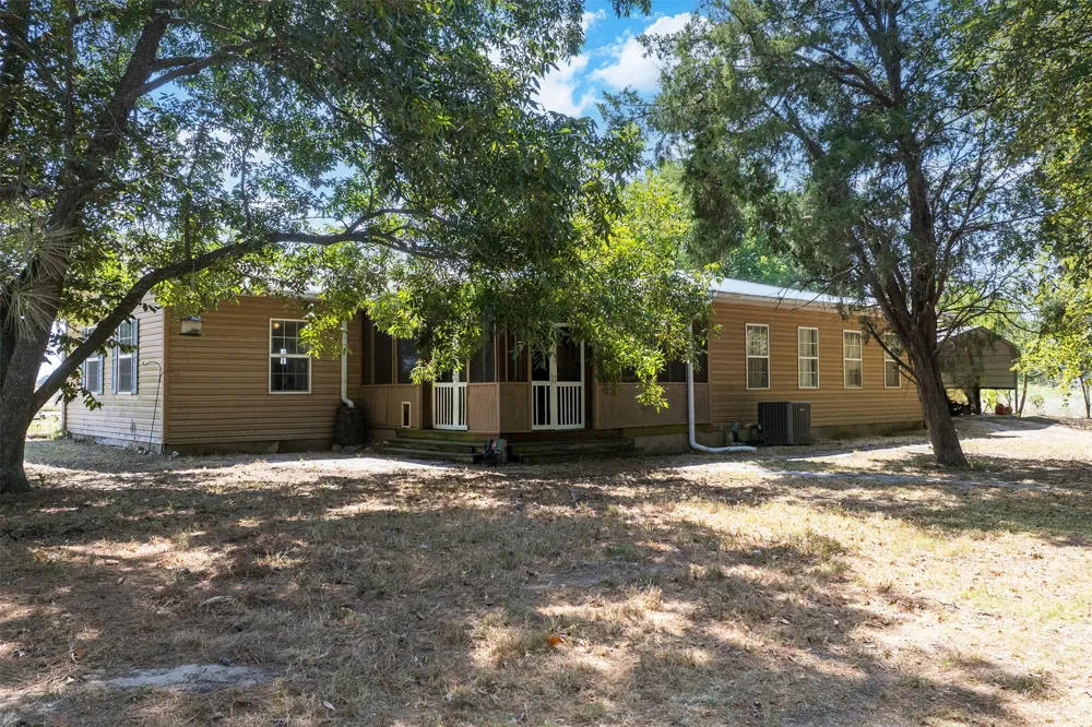 6031 Fm 316 Payne Springs, TX 75156