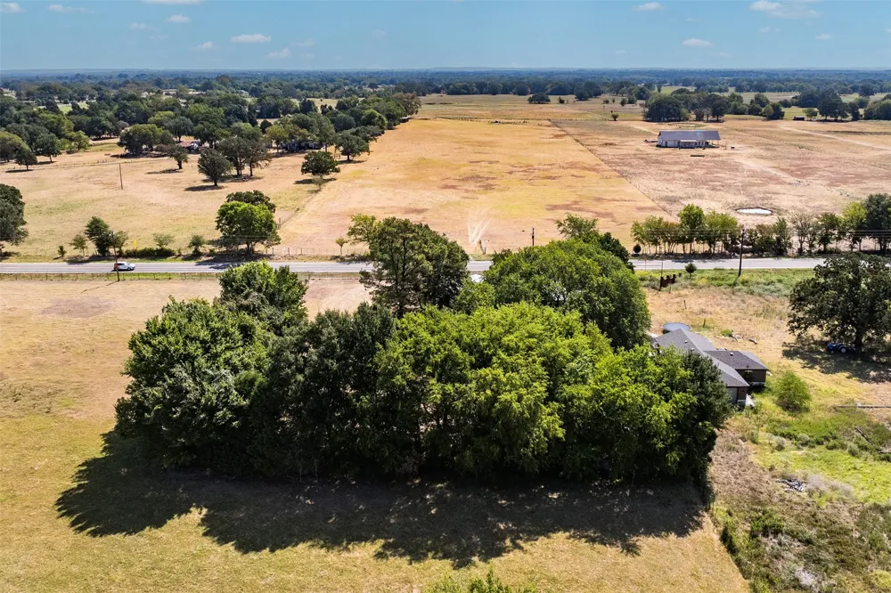 6031 Fm 316 Payne Springs, TX 75156