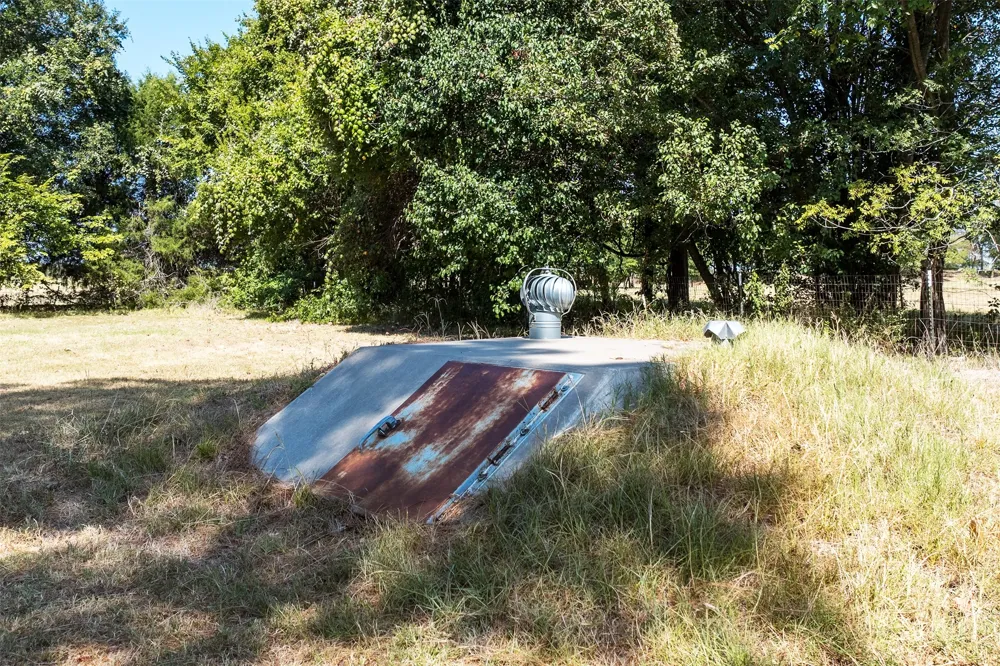 6031 Fm 316 Payne Springs, TX 75156