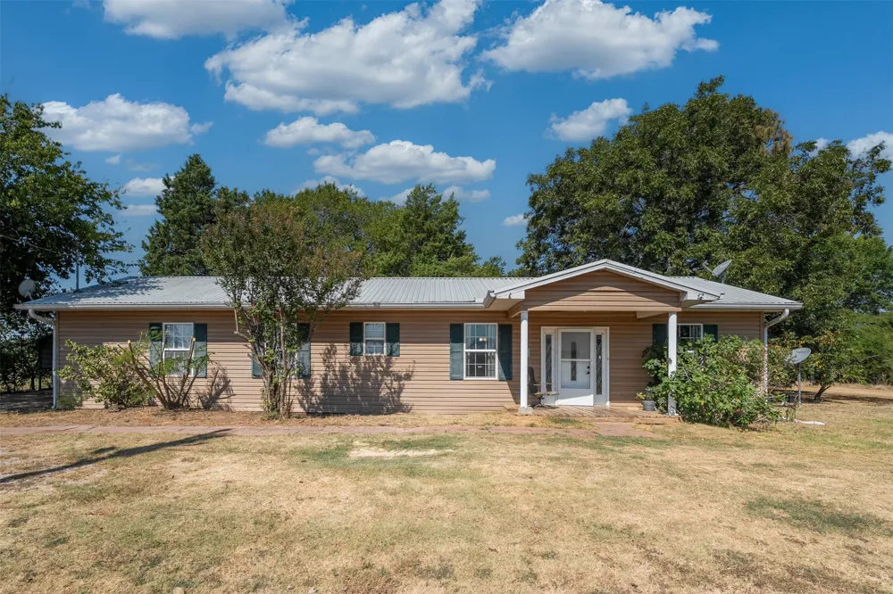 6031 Fm 316 Payne Springs, TX 75156