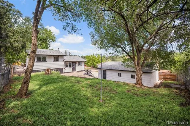 2537 Camelot Court Colorado Springs, CO 80904