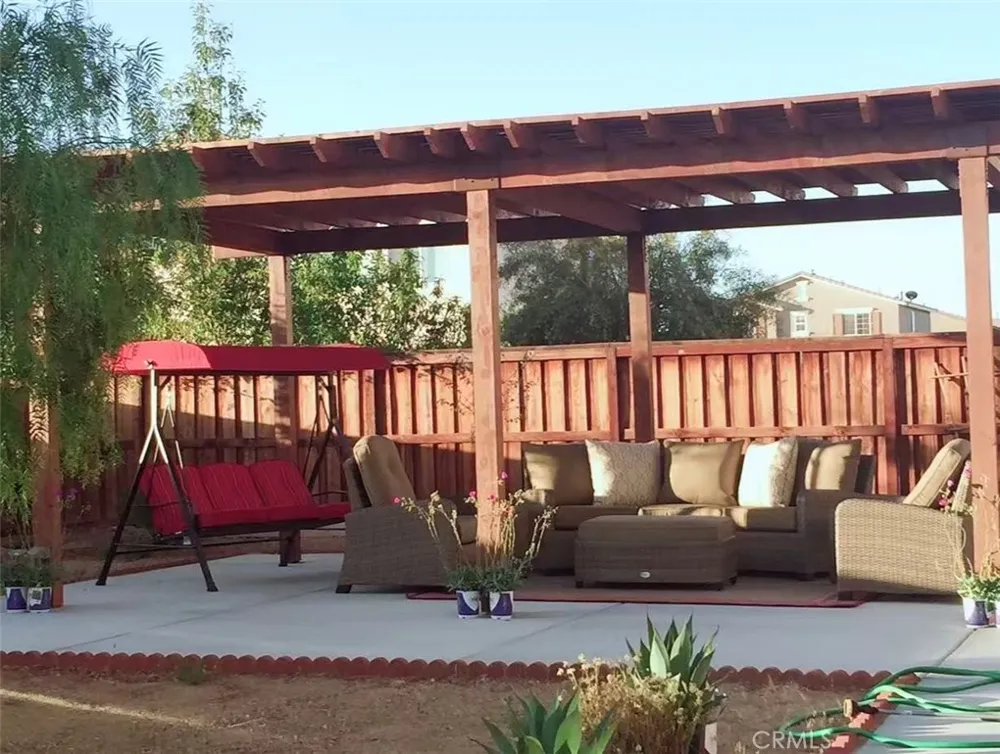 15129 Mateo Prado Victorville, CA 92394