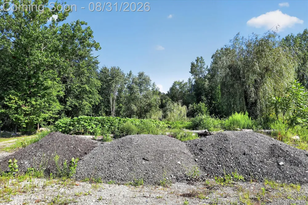 10165 Talladay Road Augusta Charter Township, MI 48191
