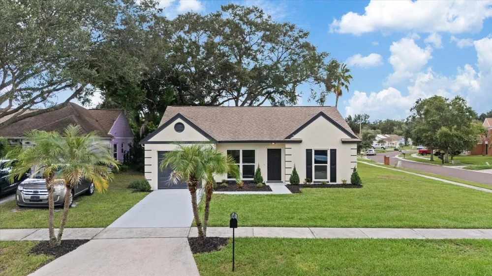 1634 CROSSRIDGE DRIVE Brandon, FL 33510
