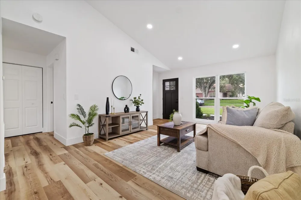 1634 CROSSRIDGE DRIVE Brandon, FL 33510