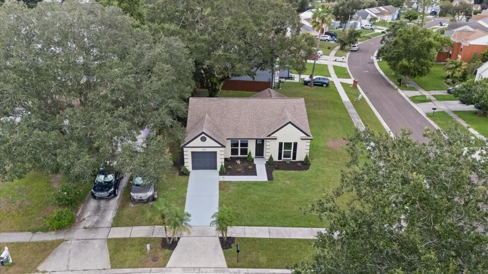 1634 CROSSRIDGE DRIVE Brandon, FL 33510