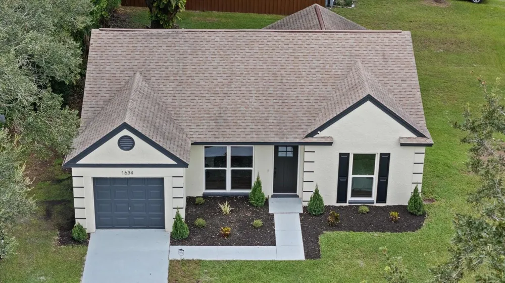 1634 CROSSRIDGE DRIVE Brandon, FL 33510