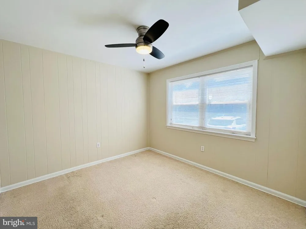 8124 LARKIN LANE Vienna, VA 22182