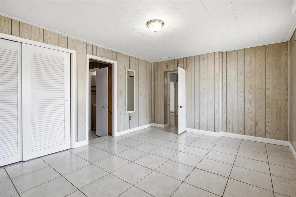 620 E 46TH STREET Hialeah, FL 33013