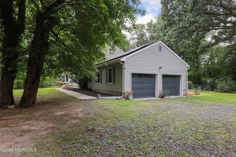 139 Sleepy Hollow Road Red Bank, NJ 07701