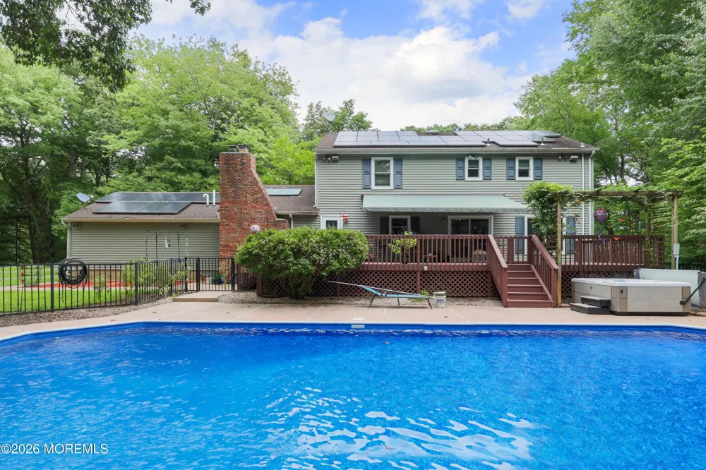 139 Sleepy Hollow Road Red Bank, NJ 07701