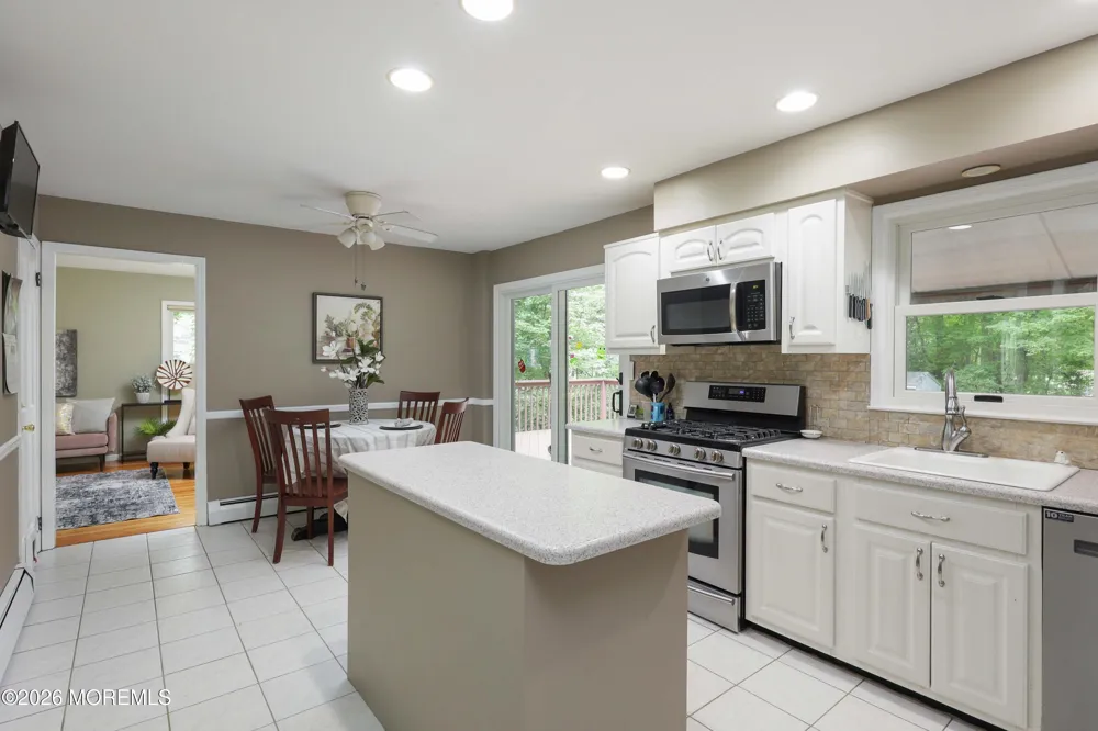 139 Sleepy Hollow Road Red Bank, NJ 07701