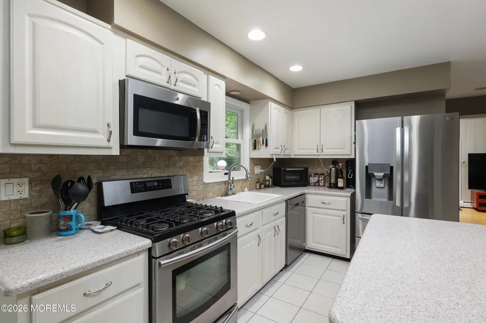 139 Sleepy Hollow Road Red Bank, NJ 07701