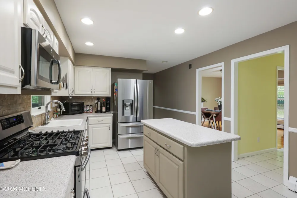 139 Sleepy Hollow Road Red Bank, NJ 07701