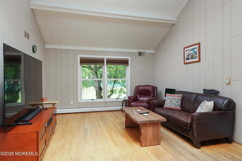 139 Sleepy Hollow Road Red Bank, NJ 07701