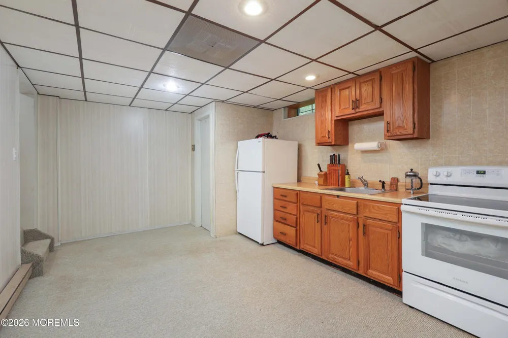 139 Sleepy Hollow Road Red Bank, NJ 07701
