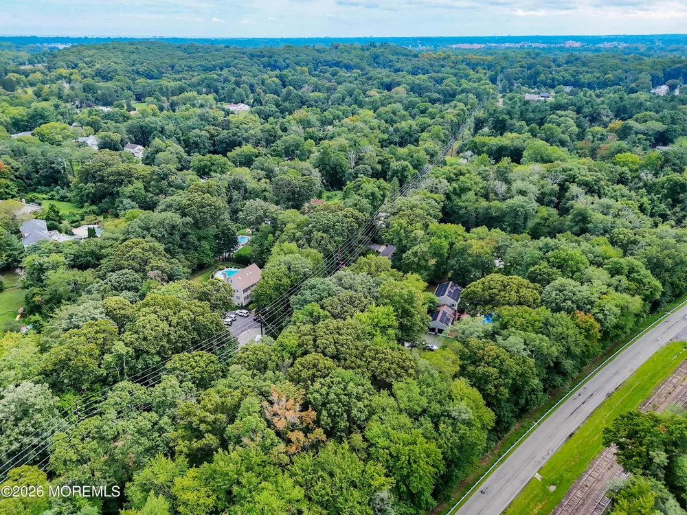 139 Sleepy Hollow Road Red Bank, NJ 07701