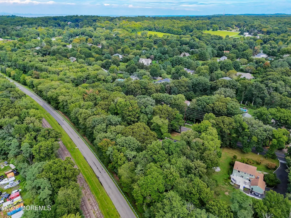 139 Sleepy Hollow Road Red Bank, NJ 07701