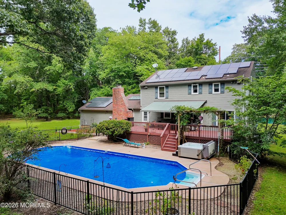 139 Sleepy Hollow Road Red Bank, NJ 07701