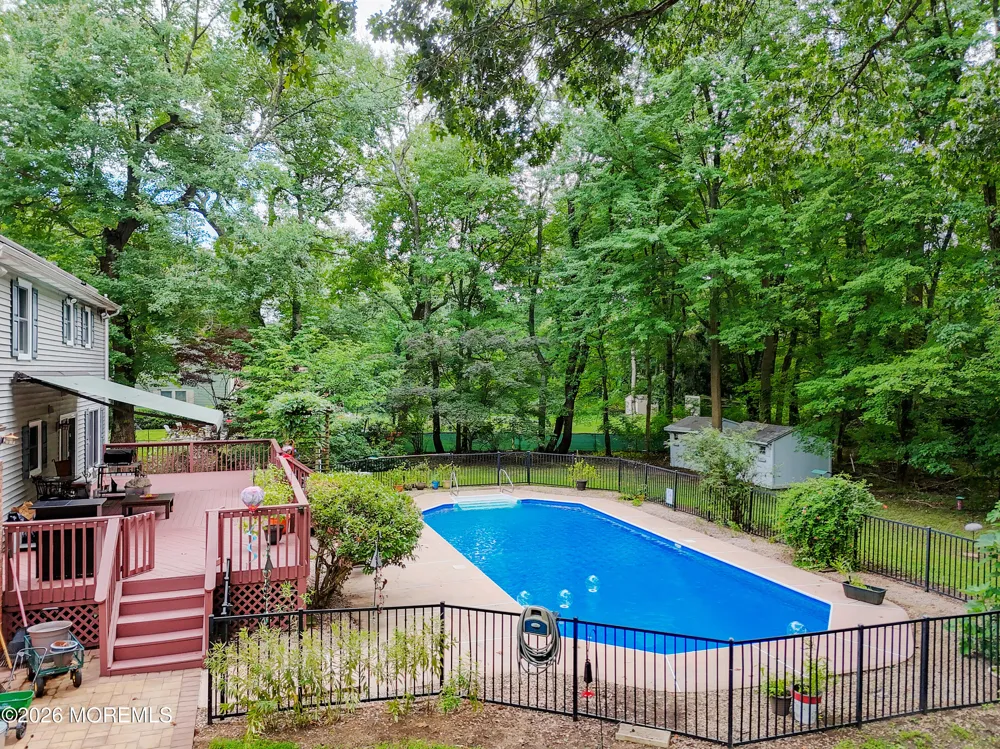 139 Sleepy Hollow Road Red Bank, NJ 07701