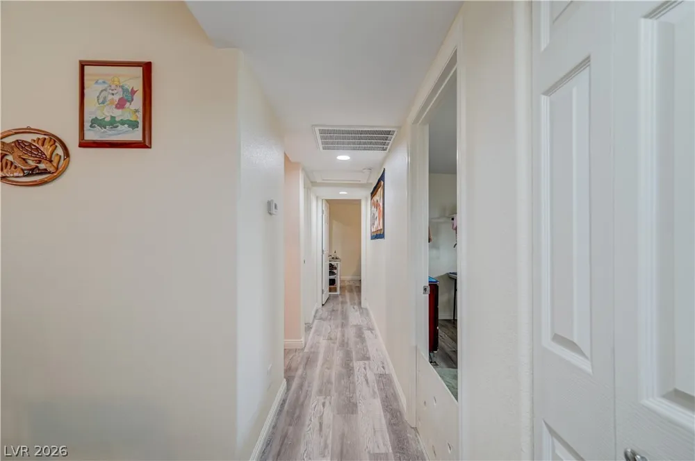 5093 Sun Valley Drive Las Vegas, NV 89122