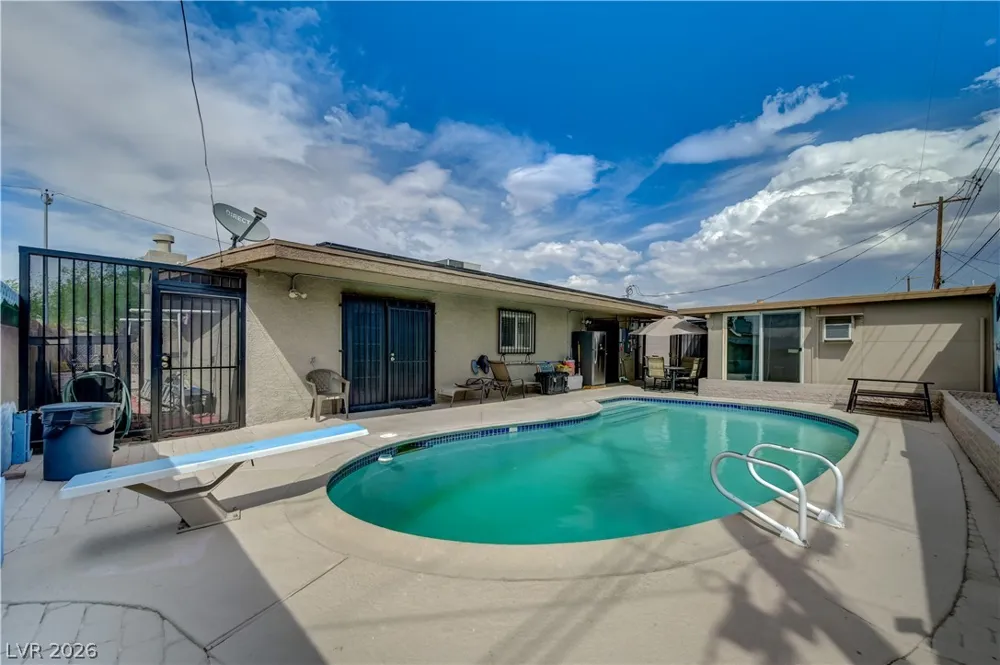 5093 Sun Valley Drive Las Vegas, NV 89122