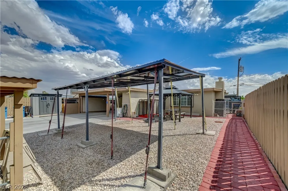 5093 Sun Valley Drive Las Vegas, NV 89122