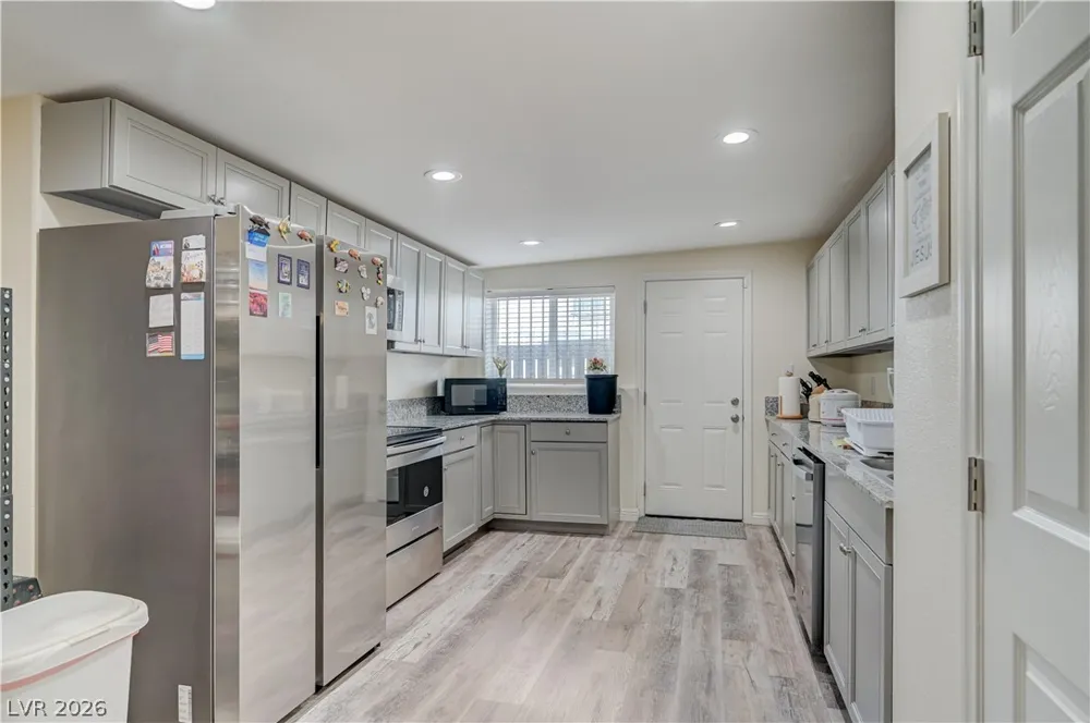 5093 Sun Valley Drive Las Vegas, NV 89122