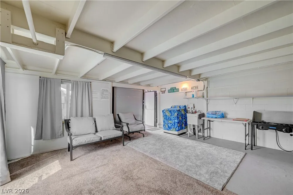 5093 Sun Valley Drive Las Vegas, NV 89122