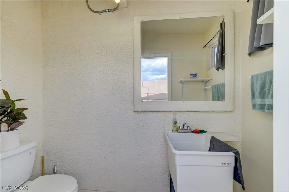 5093 Sun Valley Drive Las Vegas, NV 89122