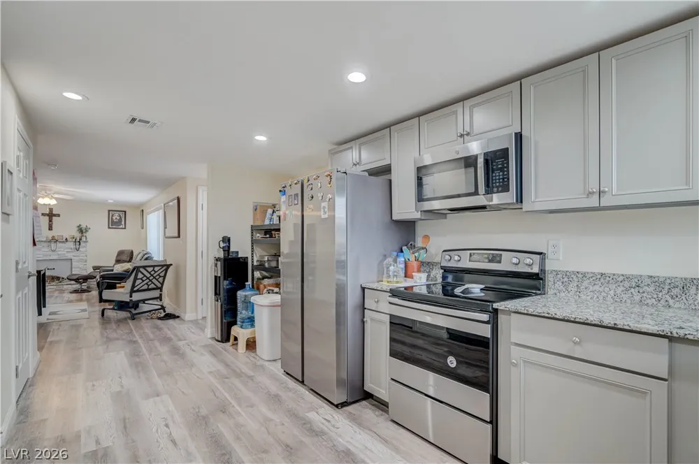 5093 Sun Valley Drive Las Vegas, NV 89122