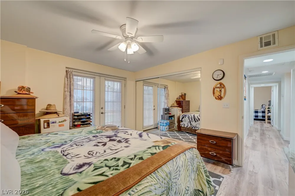 5093 Sun Valley Drive Las Vegas, NV 89122