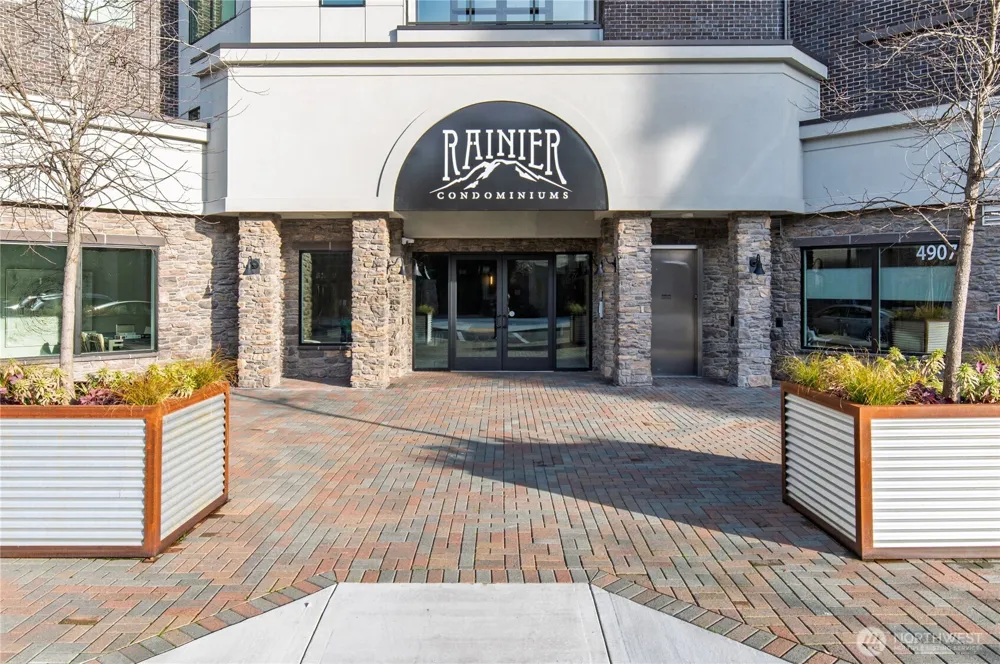4907 Main Street #702 Tacoma, WA 98407