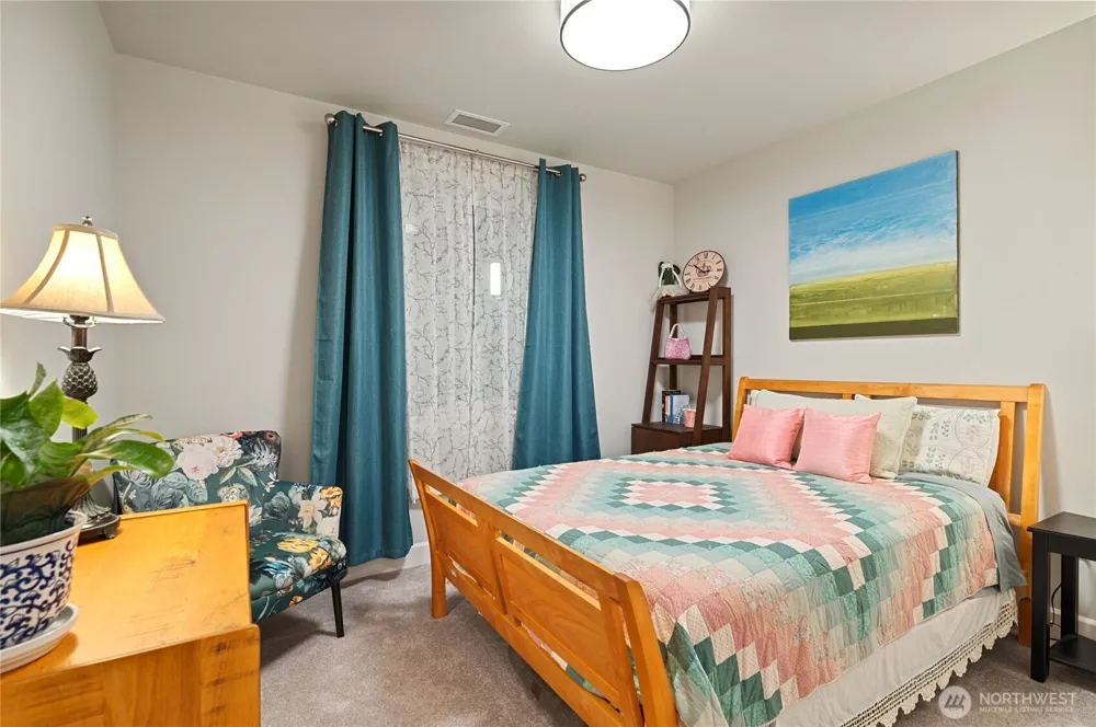 4907 Main Street #702 Tacoma, WA 98407