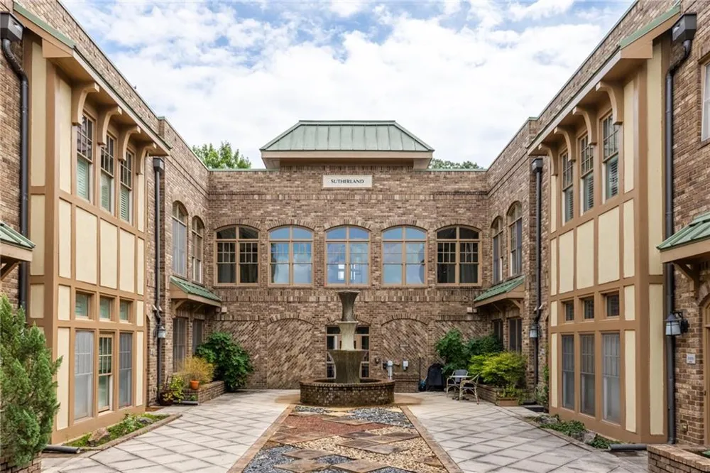 1834 Gordon Manor NE Atlanta, GA 30307
