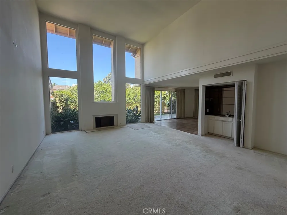 10 Rue Valbonne Newport Beach, CA 92660