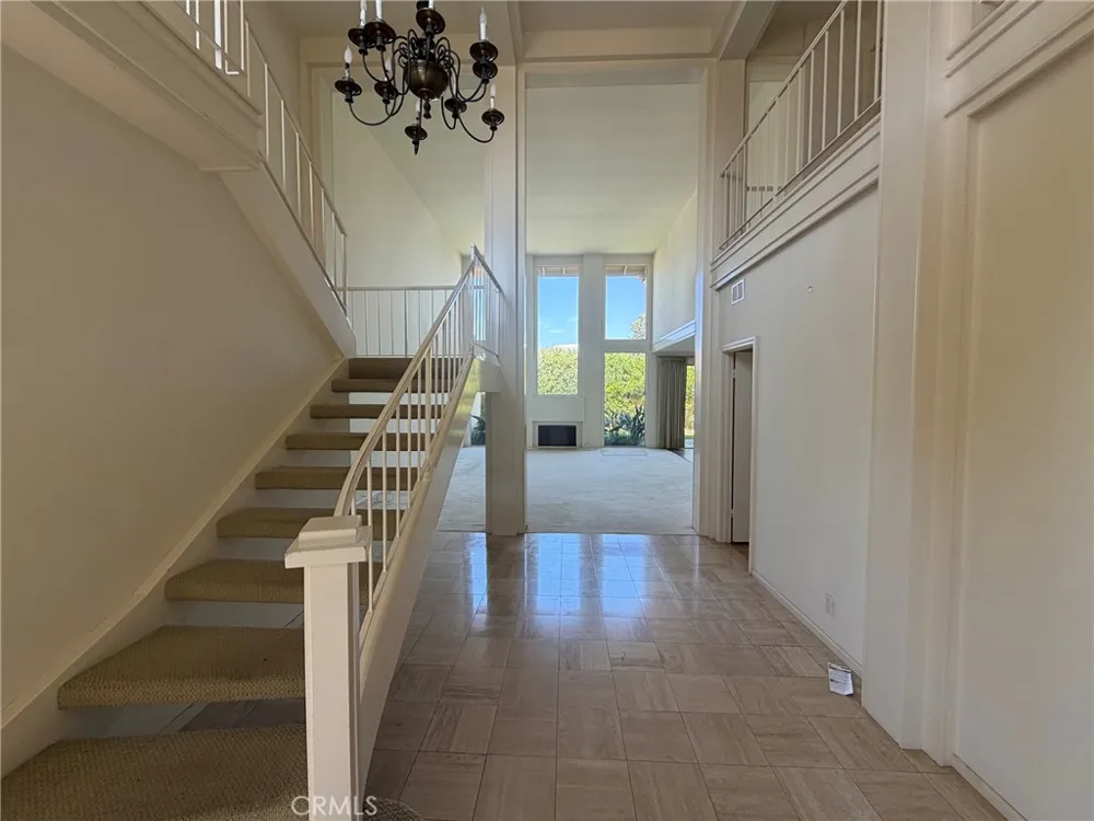 10 Rue Valbonne Newport Beach, CA 92660