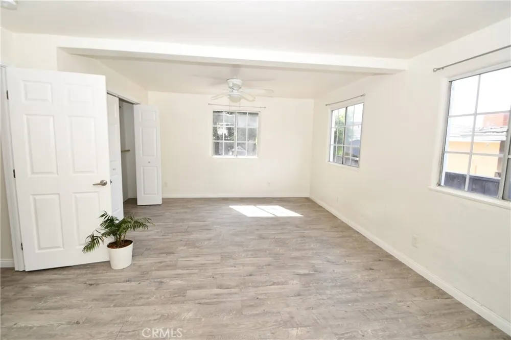 24263 Los Codona Torrance, CA 90505
