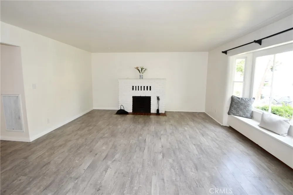 24263 Los Codona Torrance, CA 90505