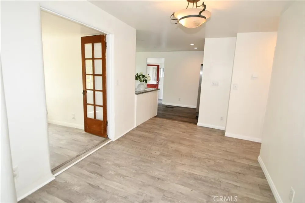 24263 Los Codona Torrance, CA 90505