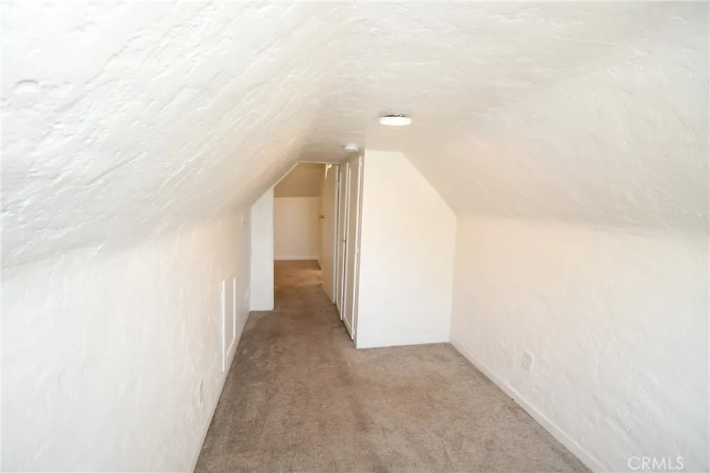 24263 Los Codona Torrance, CA 90505